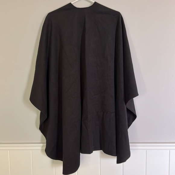 Vintage Hourihan by Jimmy Hourihan of dublin Black Open Front wool Cape - Picture 3 of 3